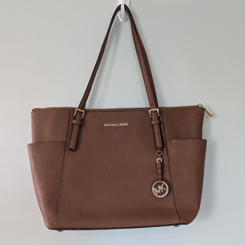 Michael Kors Jet Set East West Top Zip Tote Bag